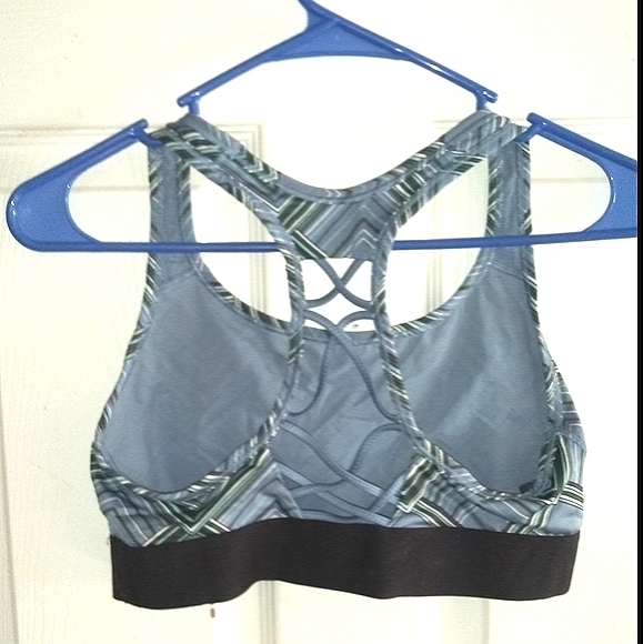 Victoria Secret Sport's Bra - Picture 3 of 3